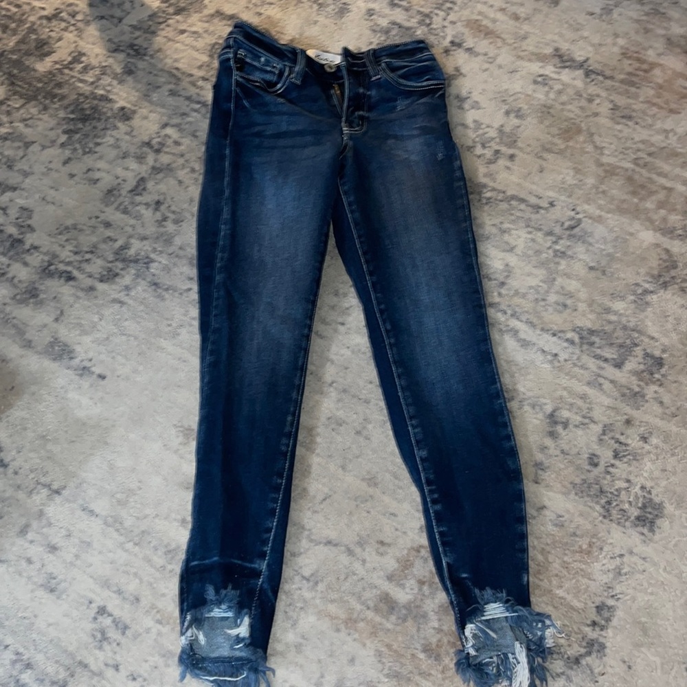 Kancan Skinnies with distressed hem